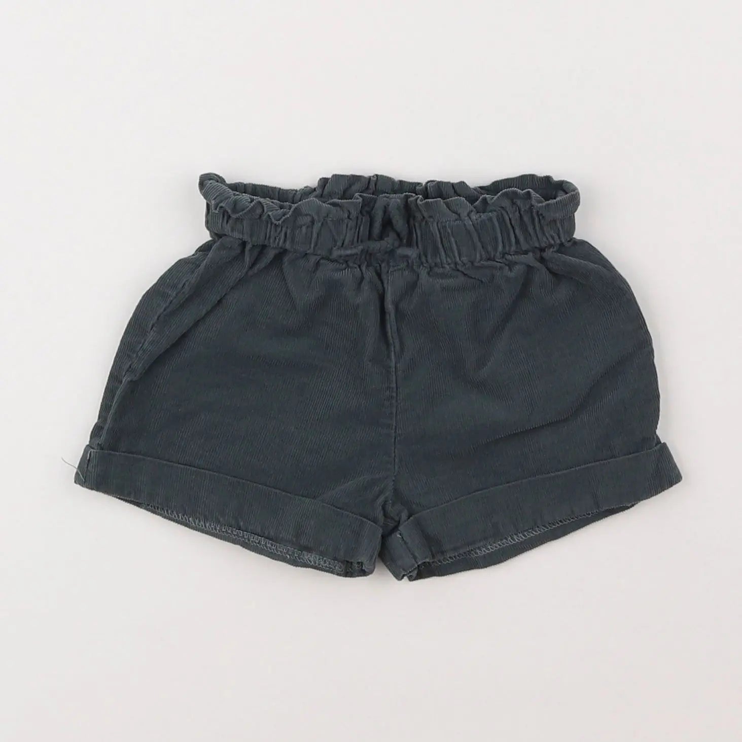 Vertbaudet - short vert - 12 mois