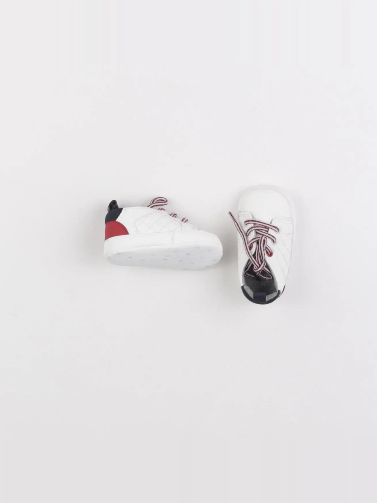 Tape à l'oeil - chaussons blanc - pointure 17