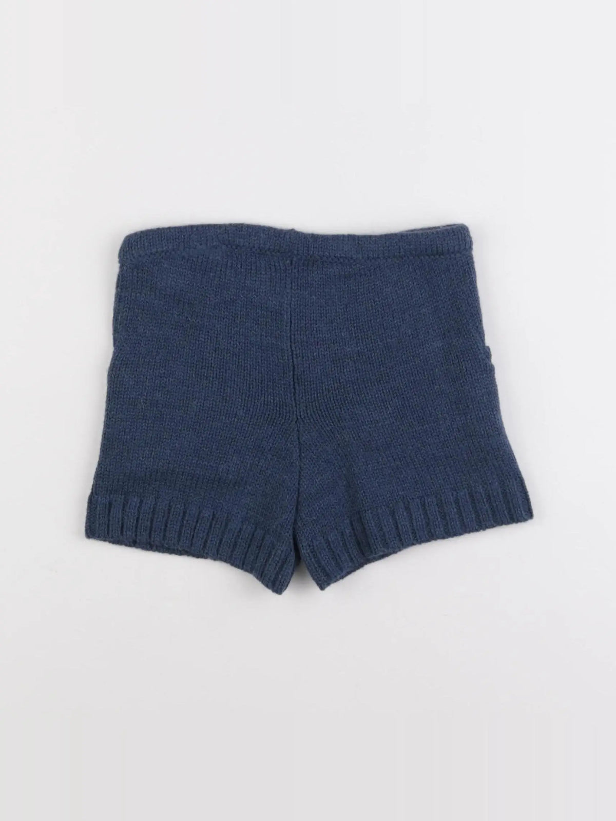 Bonton - short bleu - 6 ans