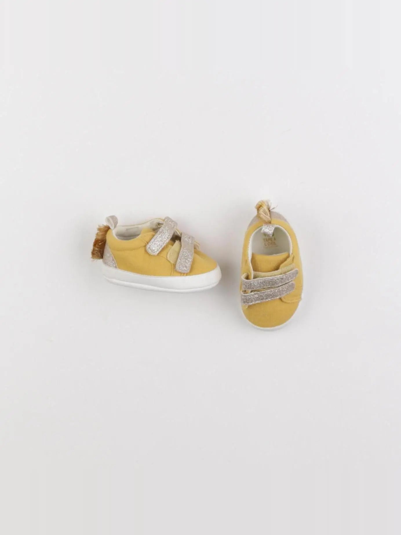 Tape à l'oeil - chaussons jaune - pointure 17/18