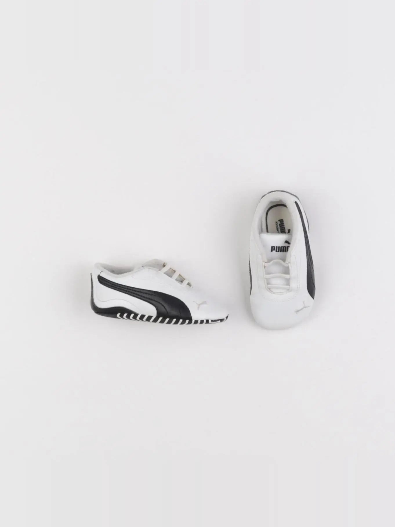 Puma - chaussons blanc - pointure 19