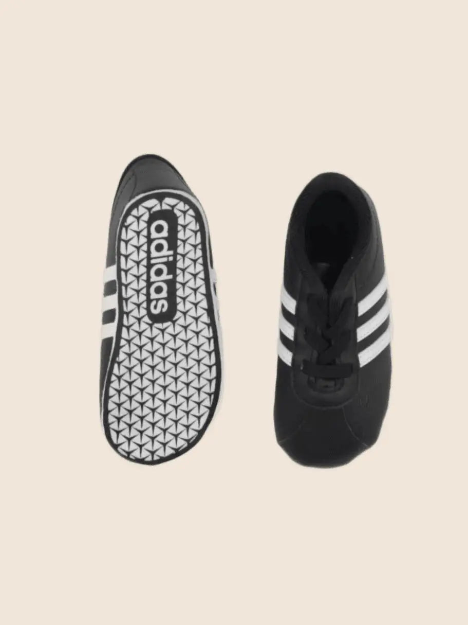 Adidas - chaussons noir - pointure 20