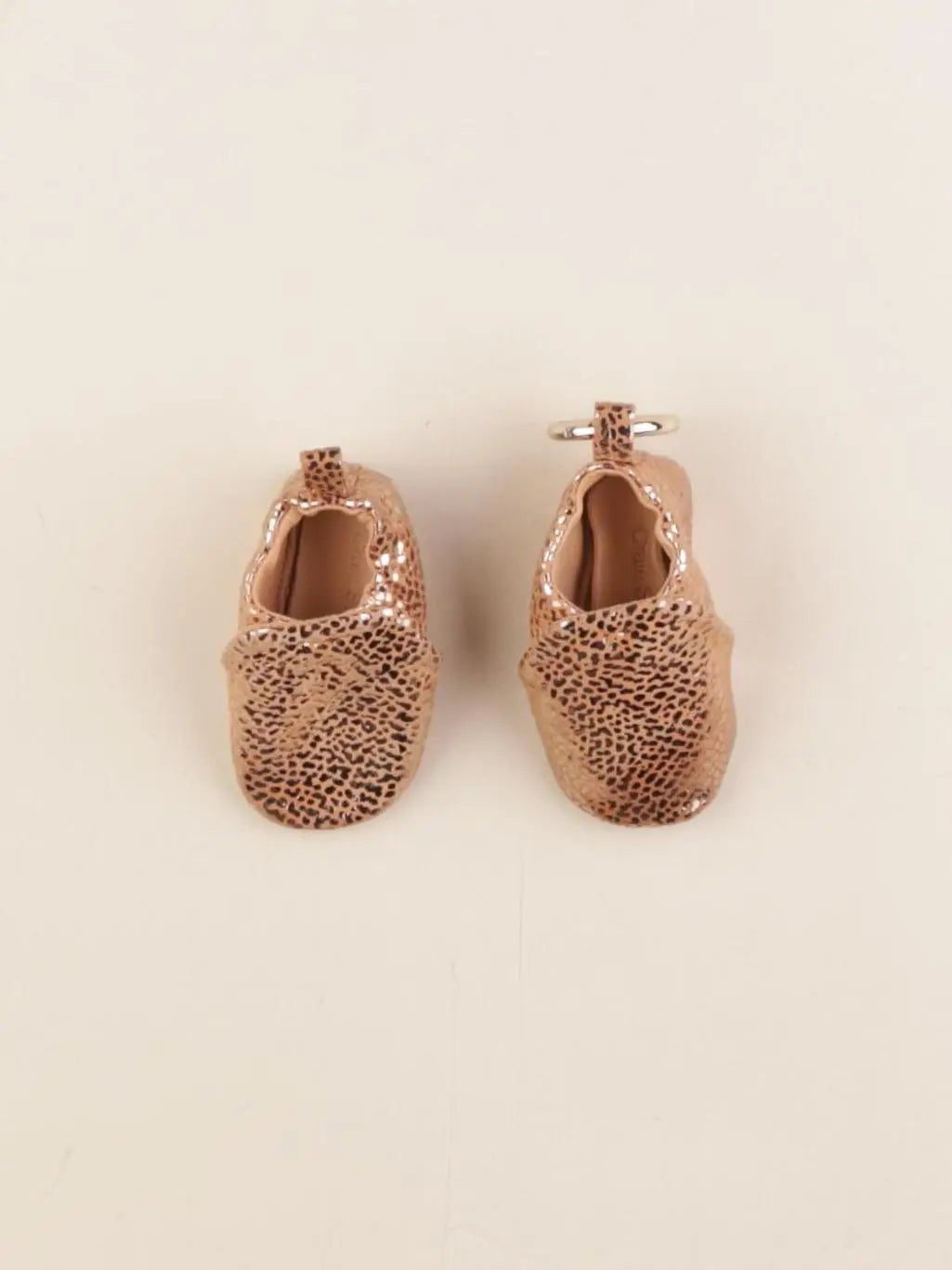 Craie Studio - chaussons or - pointure 16