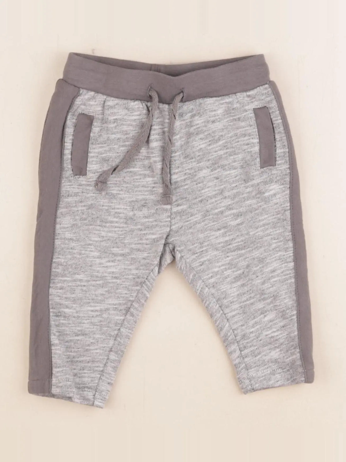 Vertbaudet - pantalon gris - 6 mois