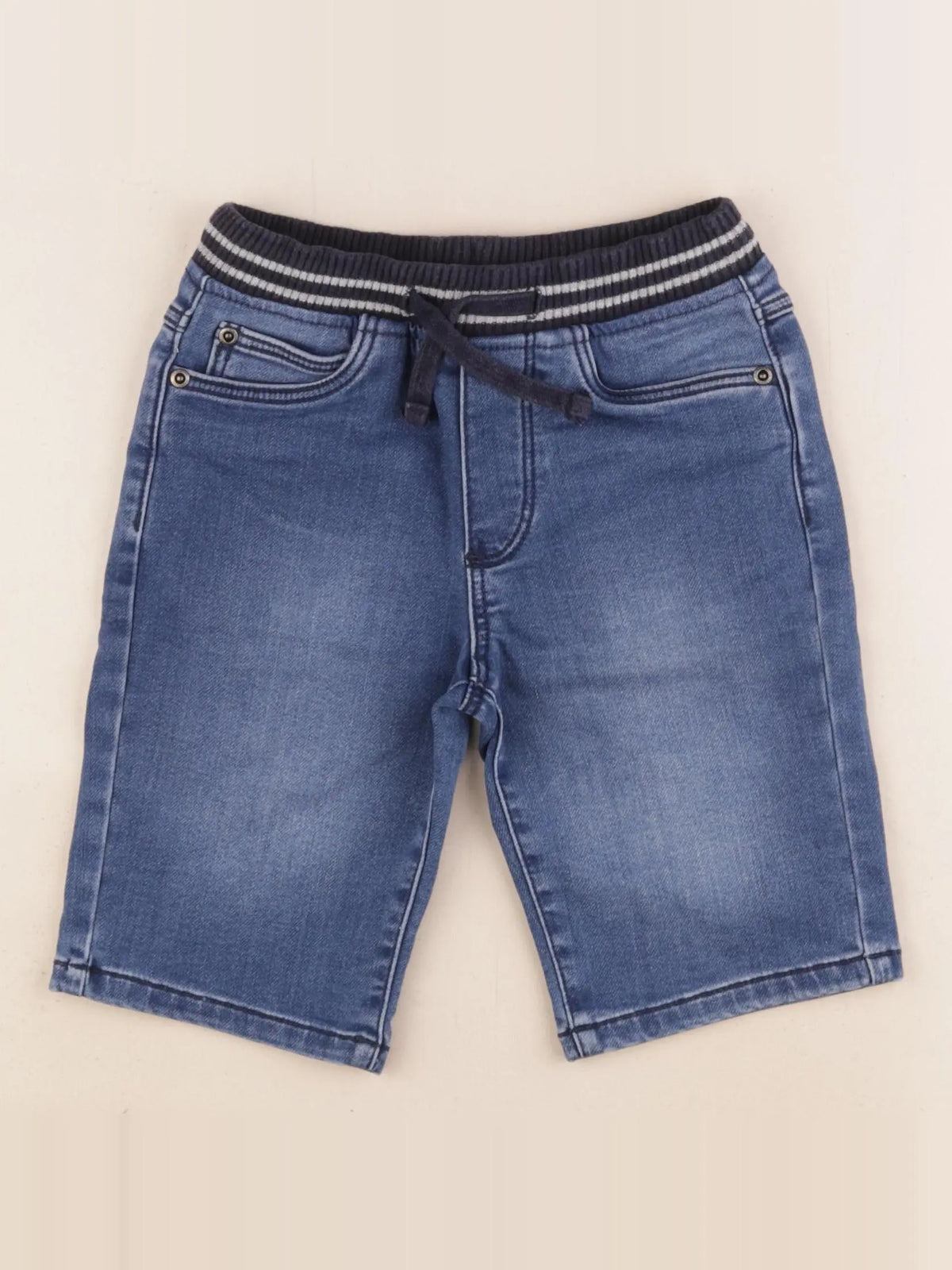 Vertbaudet - short bleu - 7 ans