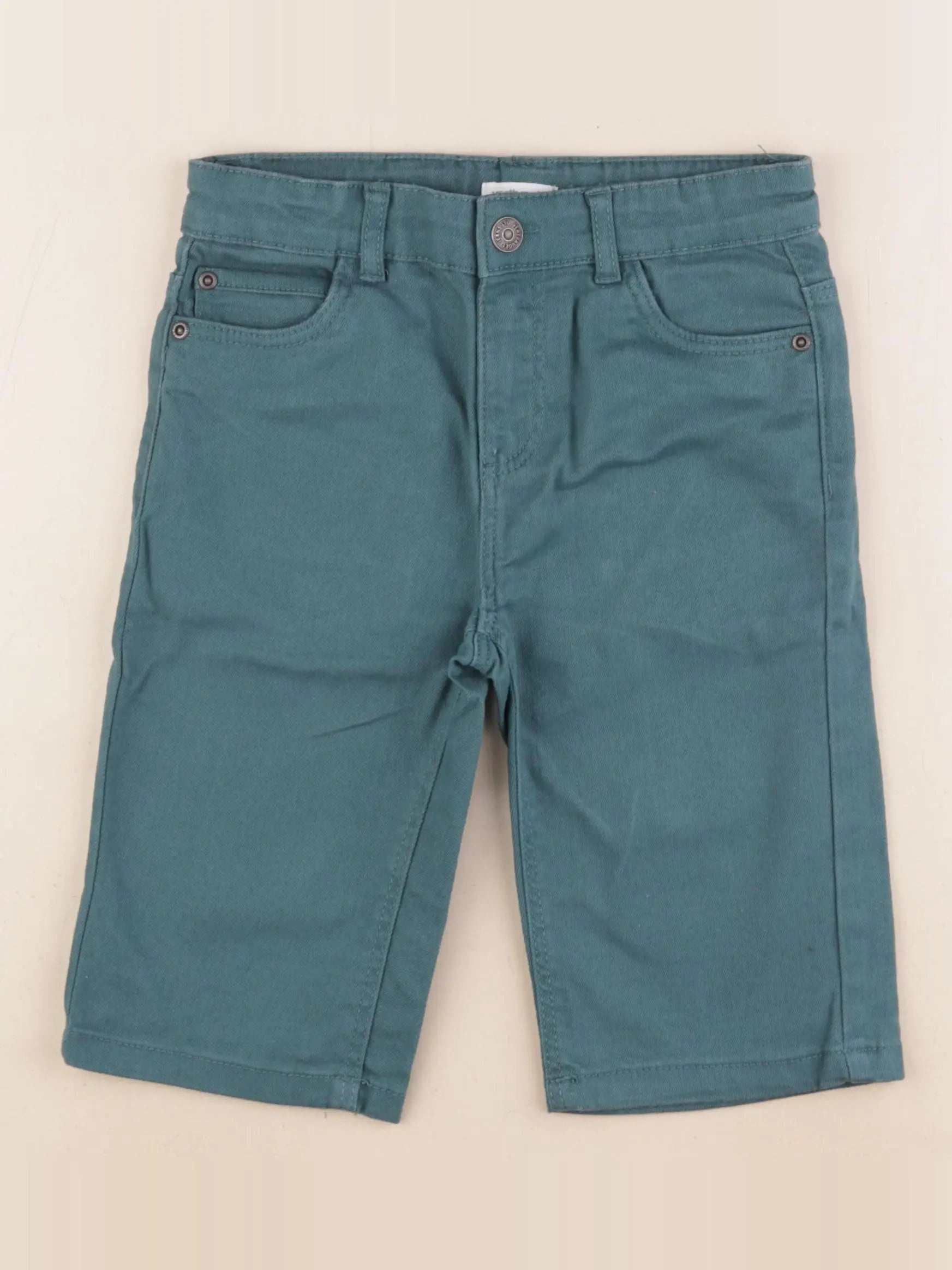Vertbaudet - short vert - 8 ans