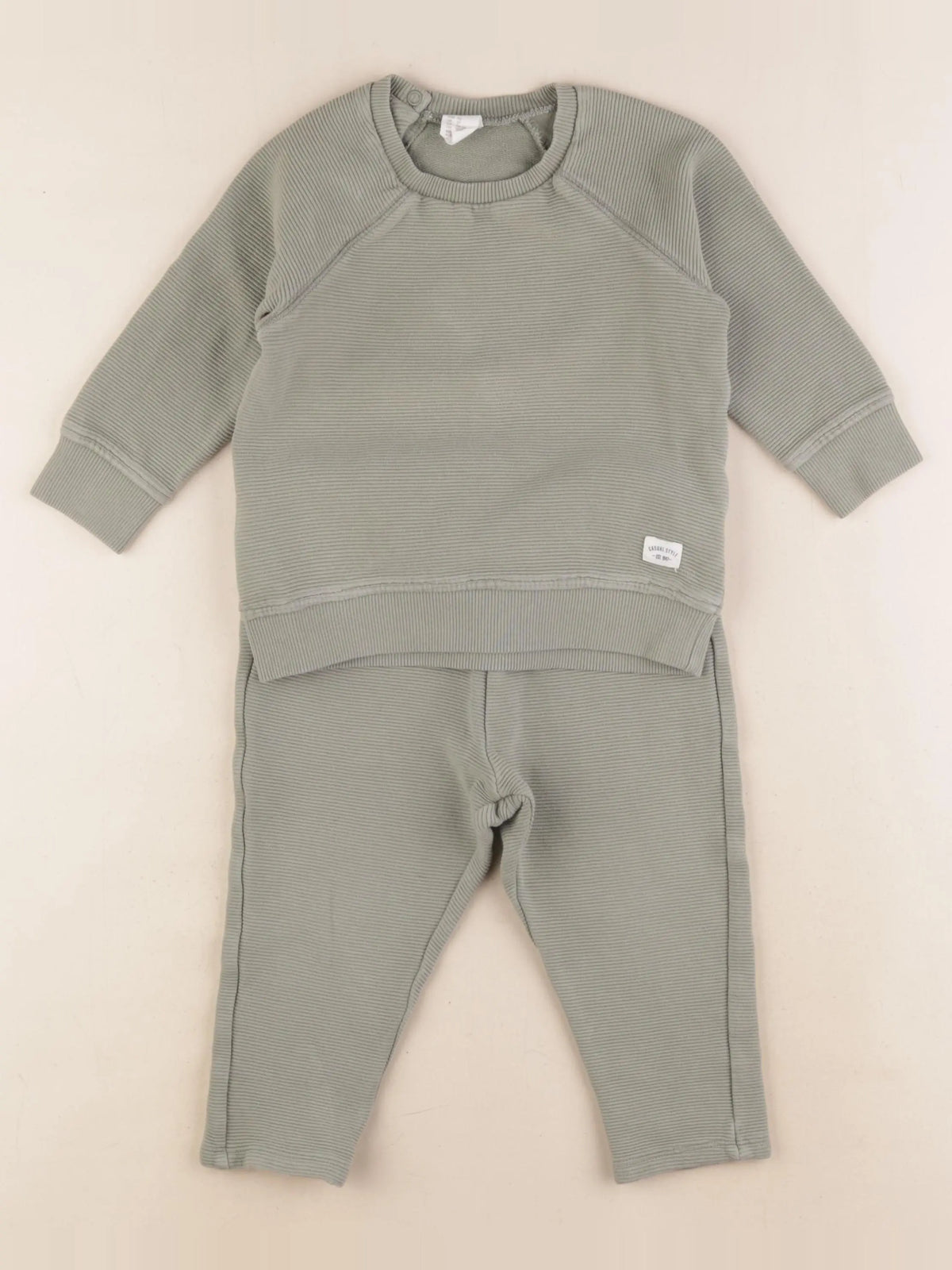 H&M - ensemble vert - 18/24 mois