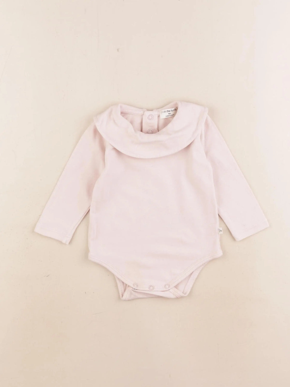 1+ In the family - body à col rose - 9 mois
