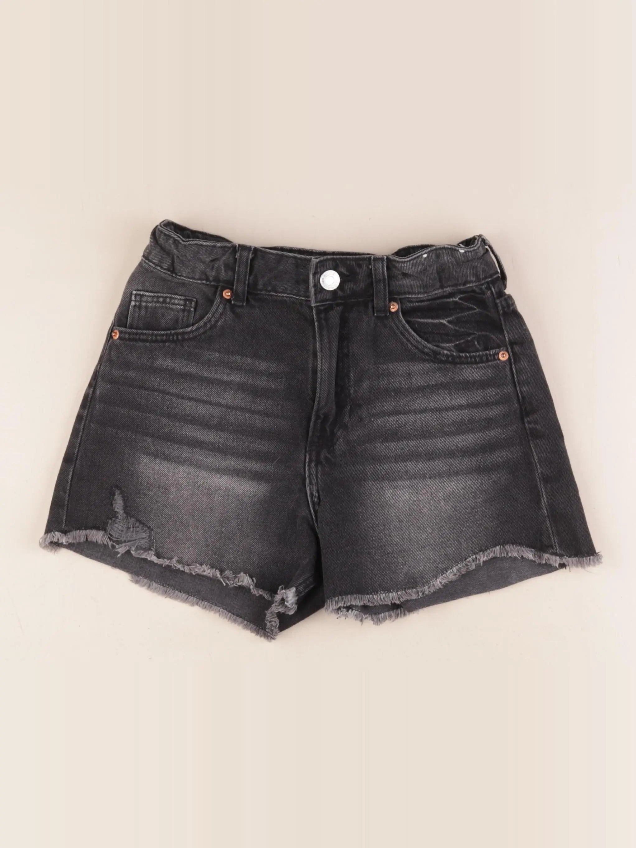 H&M - short noir - 10/11 ans