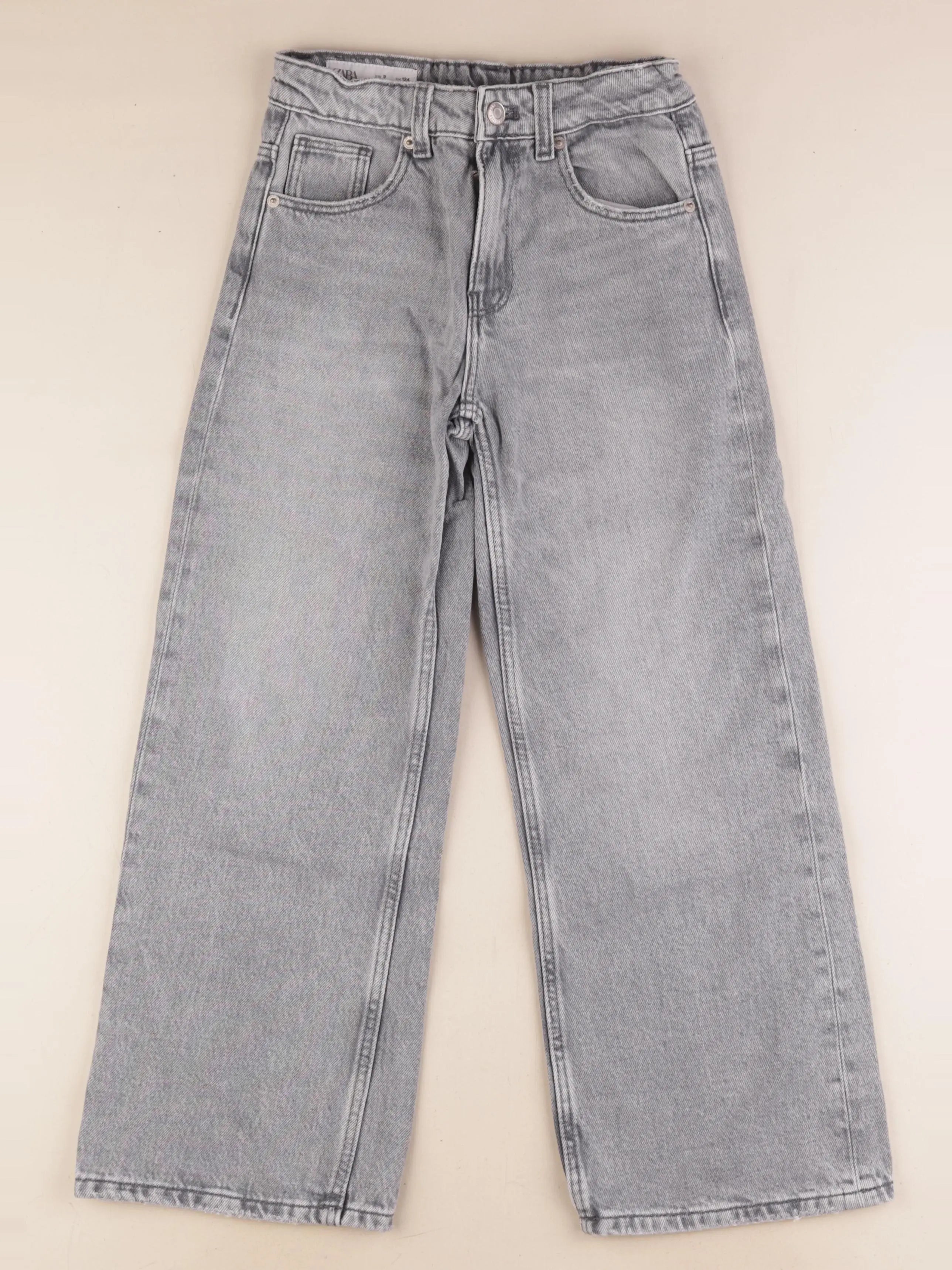 Zara - jean gris - 9 ans
