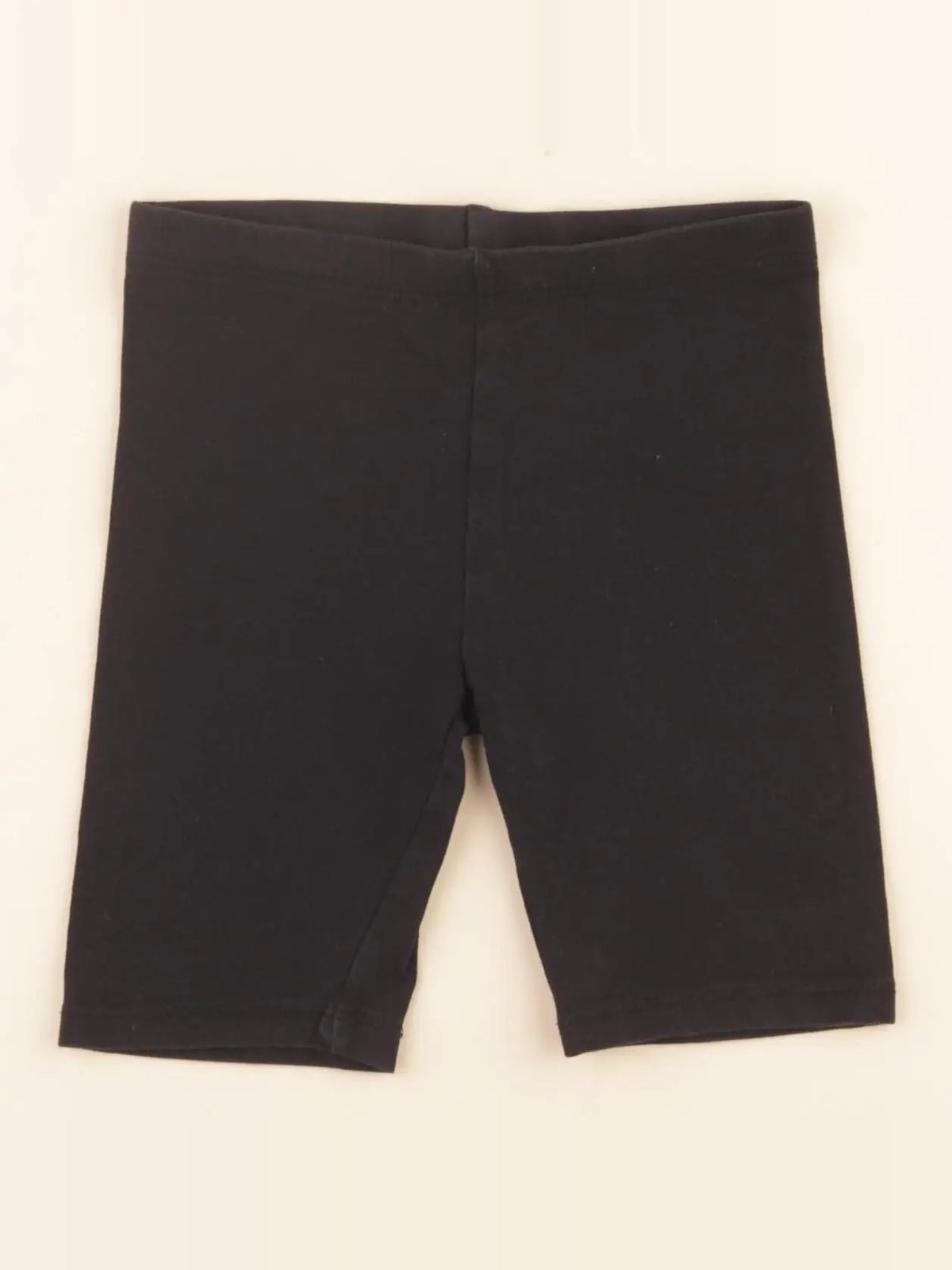 H&M - short noir - 4/5 ans