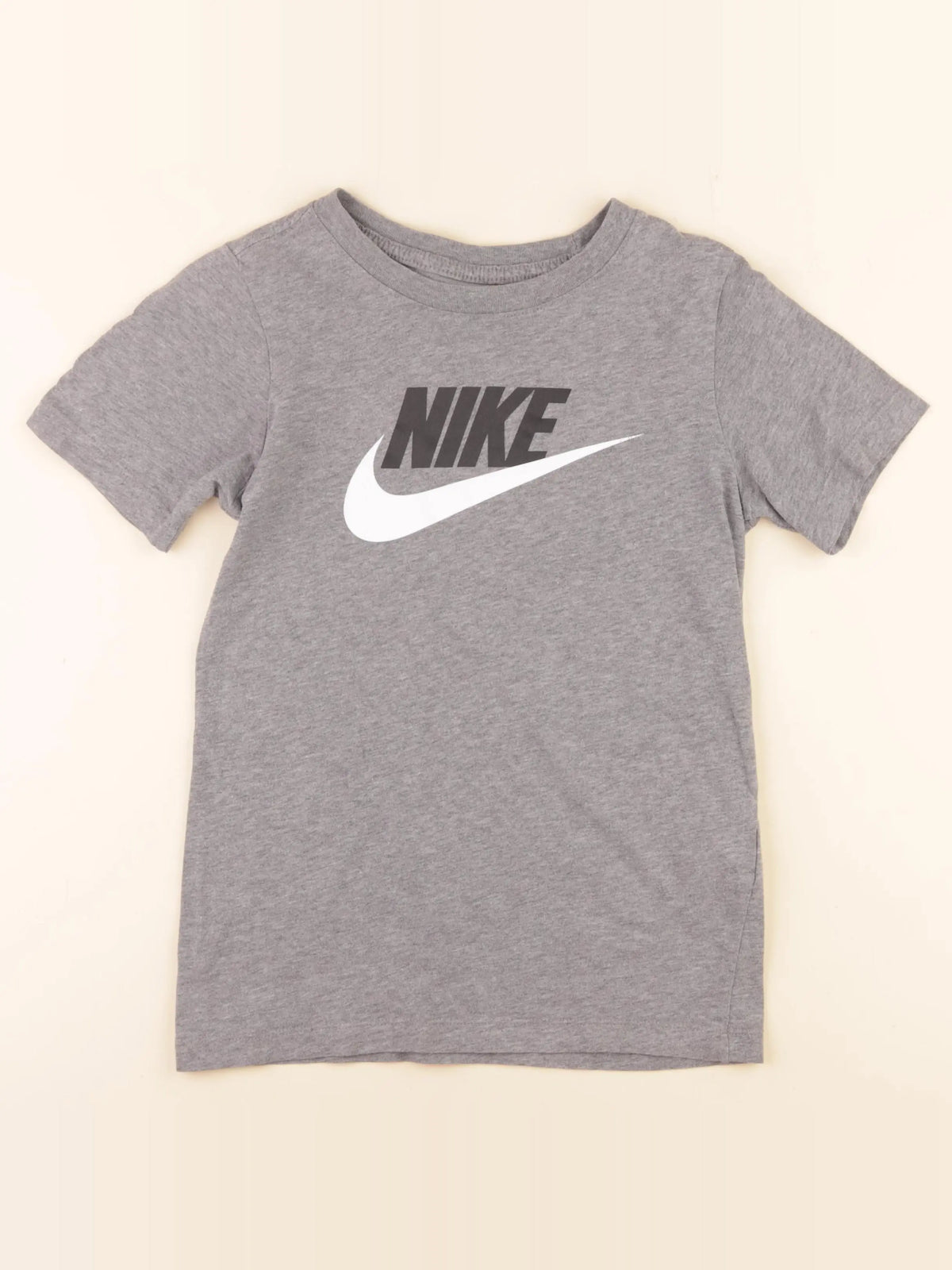 Nike - tee-shirt gris - 8/9 ans