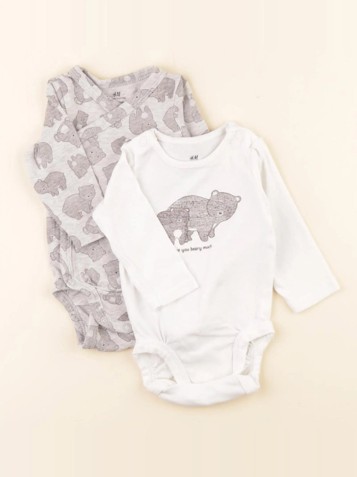 H&M - lot de 2 bodies en coton gris, beige - 1/2 mois