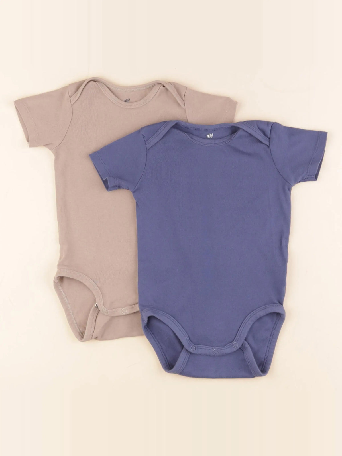 H&M - lot de 2 bodies en coton bleu, marron - 9/12 mois