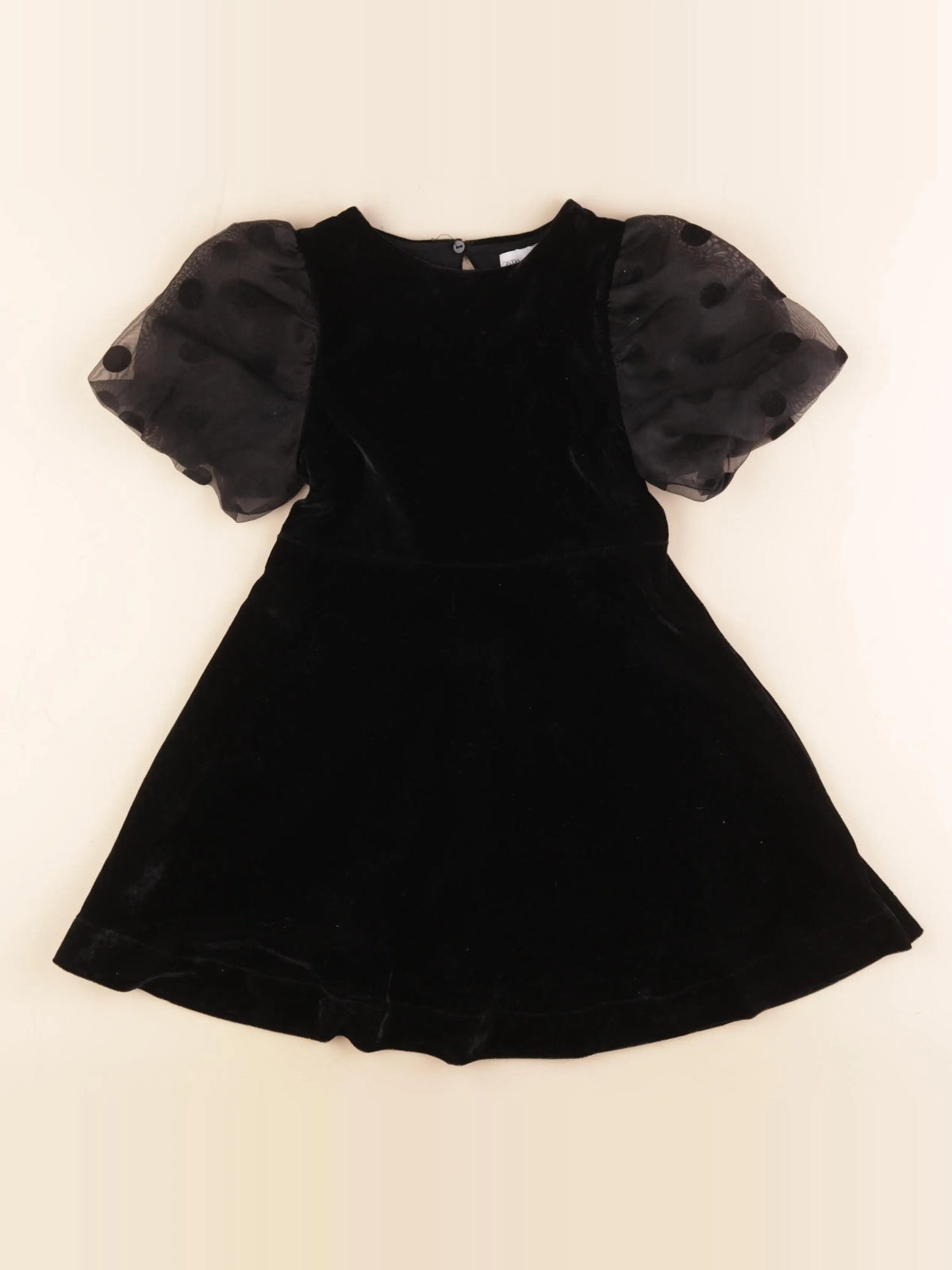 Zara - robe noir - 6 ans