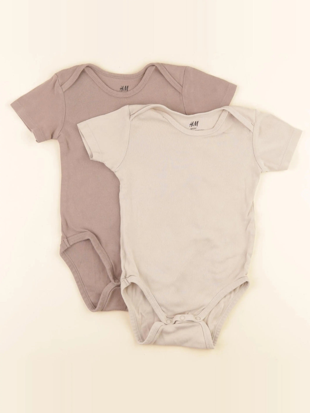H&M - lot de 2 bodies en coton marron - 9/12 mois