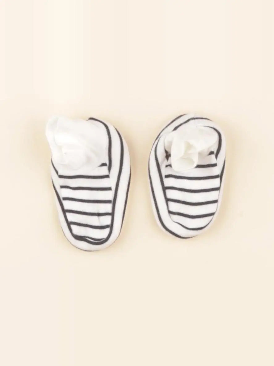 Petit Bateau - chaussons blanc, bleu - pointure 15/16