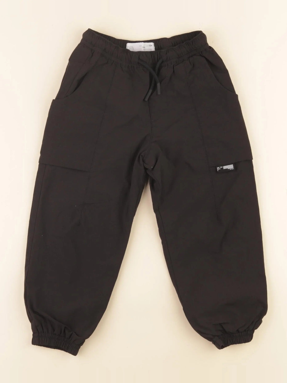 Zara - pantalon noir - 4 ans