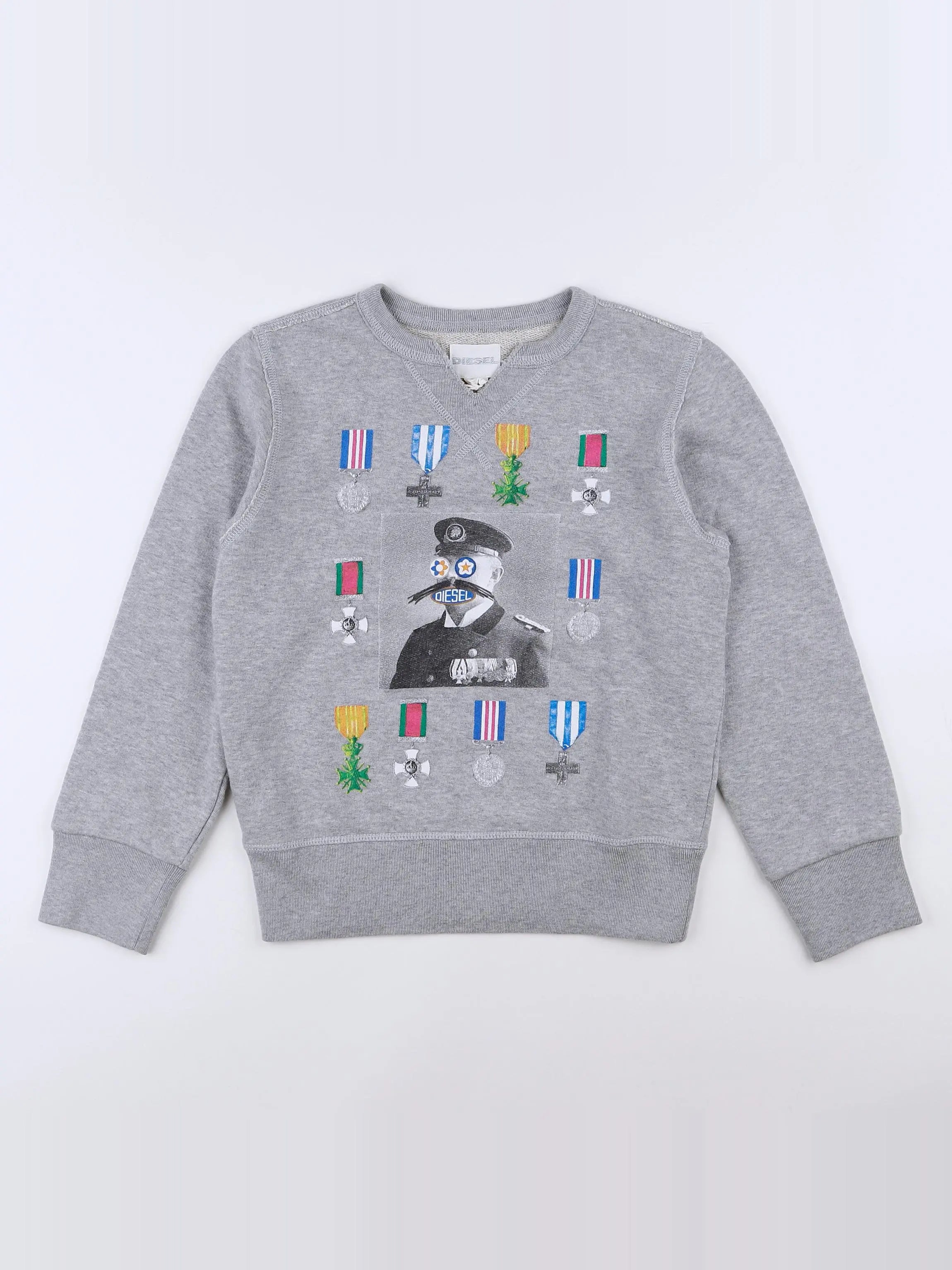 Diesel - sweat gris (état neuf) - 8 ans