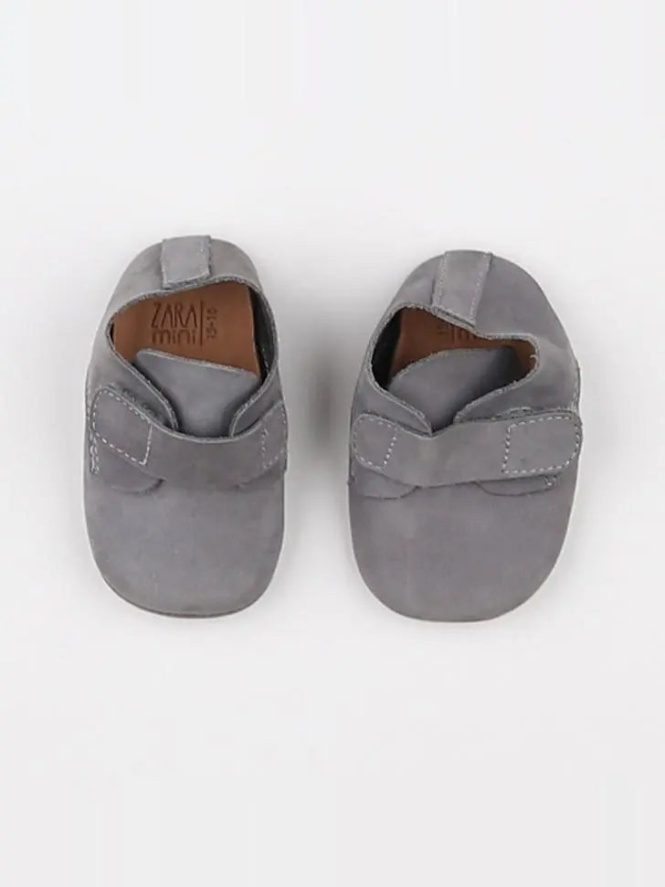 Zara - chaussons gris - pointure 15/16