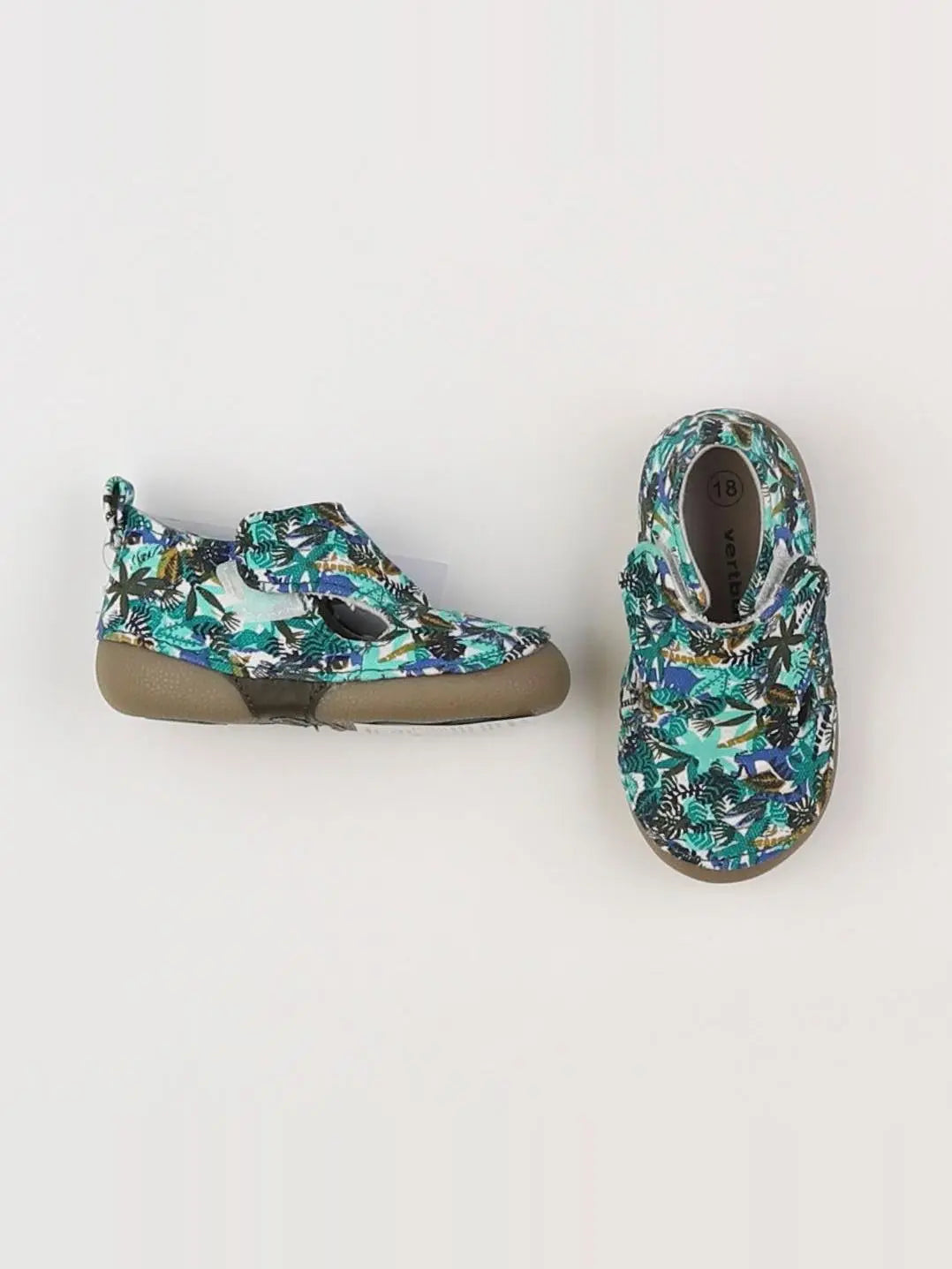 Vertbaudet - chaussons vert - pointure 18