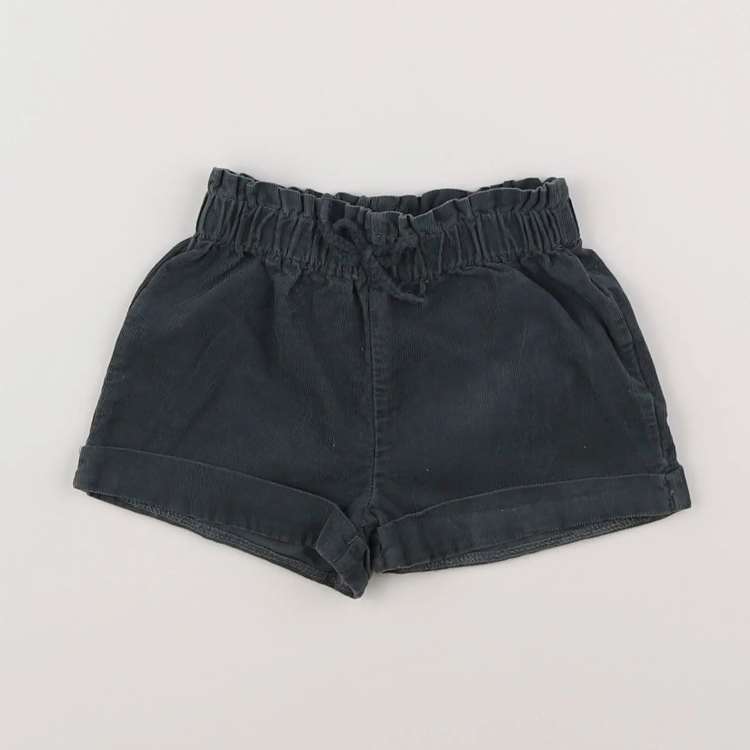 Vertbaudet - short vert - 12 mois