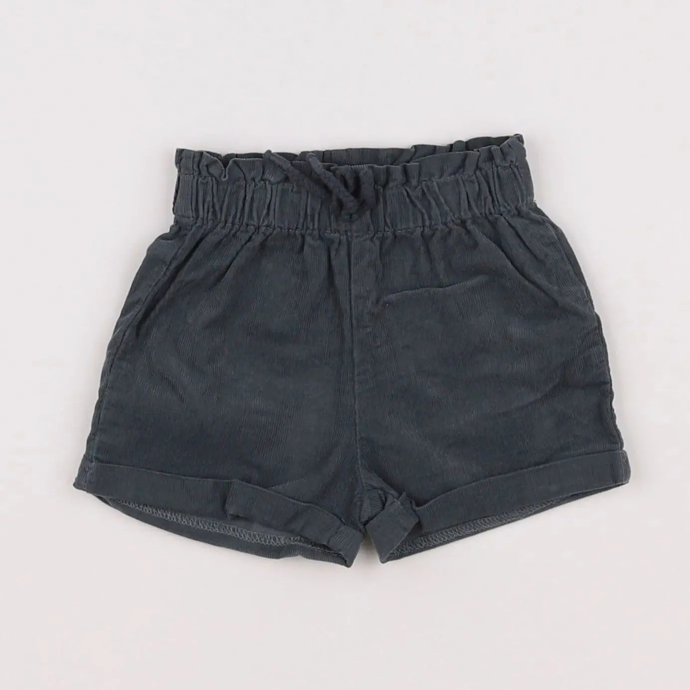 Vertbaudet - short vert - 6 mois