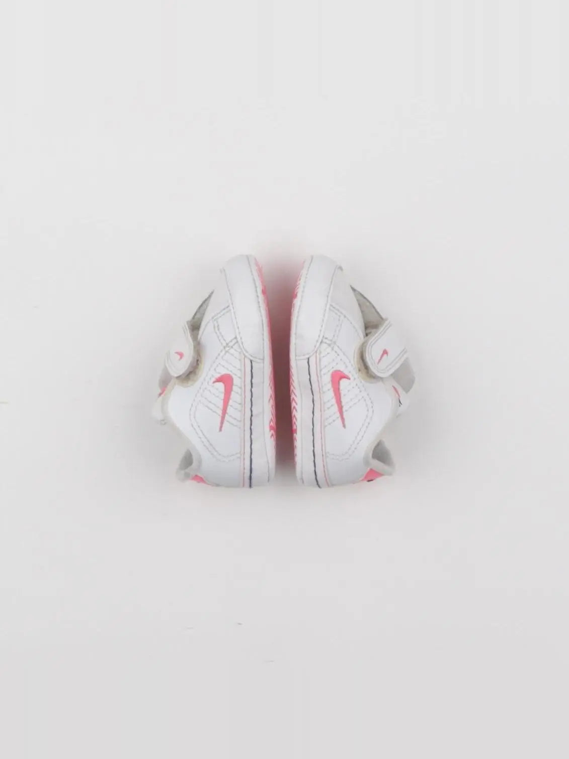 Nike - chaussons blanc - pointure 17