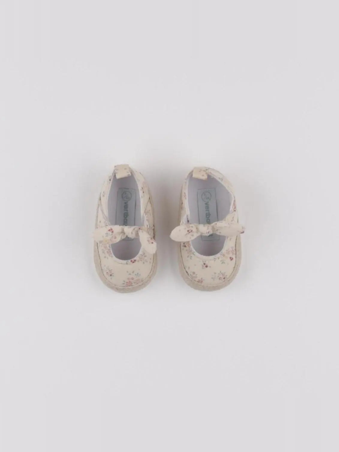 Vertbaudet - chaussons beige - 3/6 mois