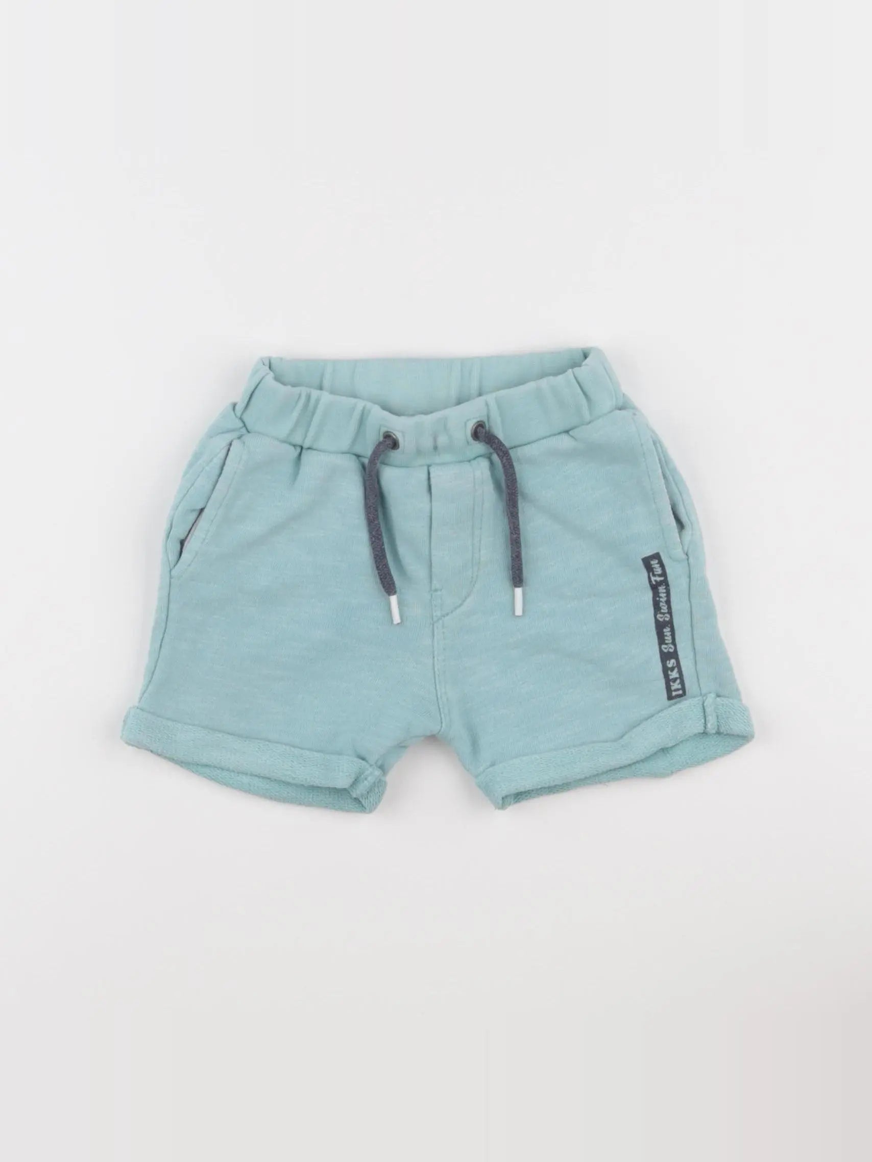 IKKS - short bleu - 12 mois