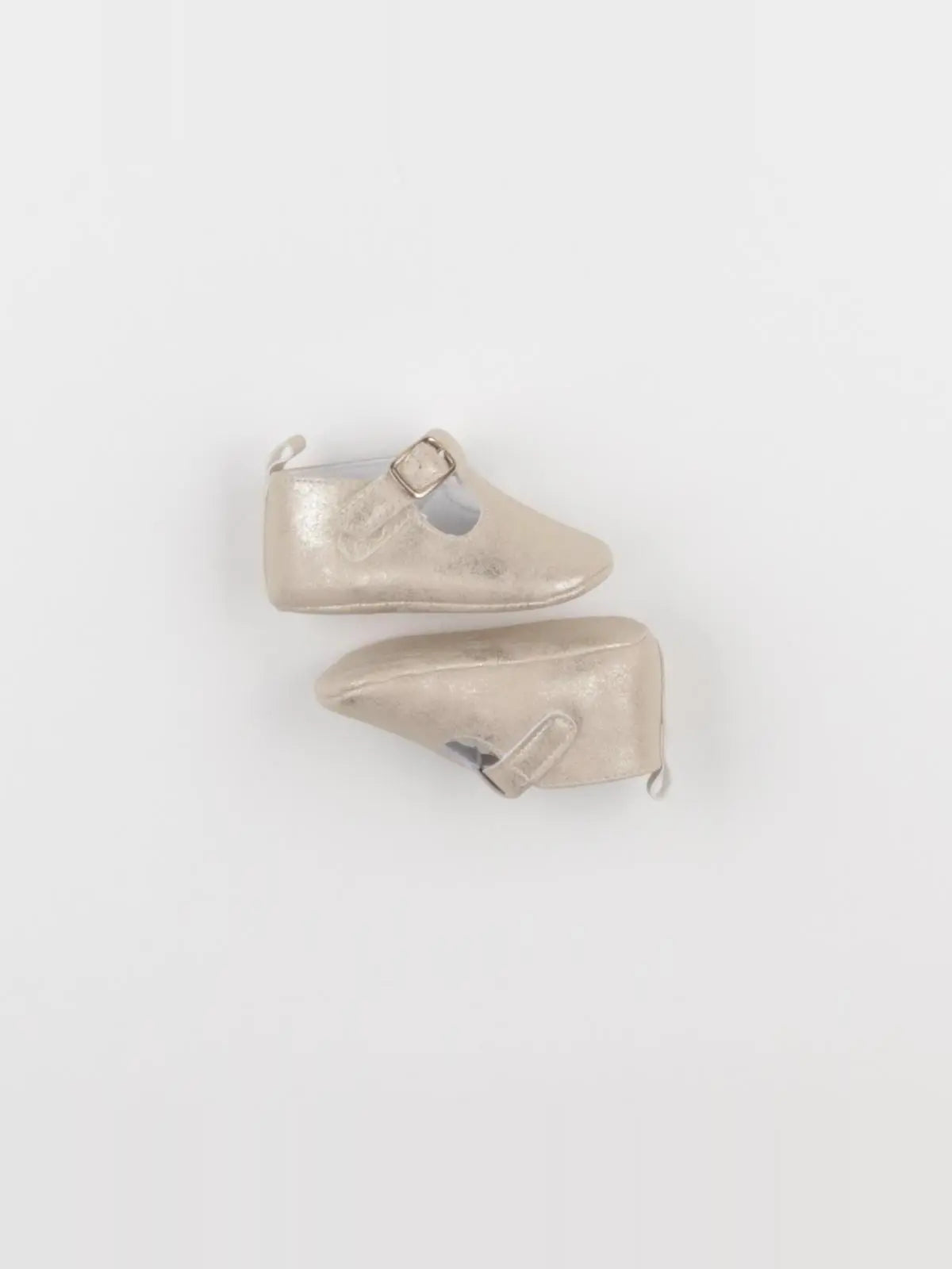 Tape à l'oeil - chaussons or - pointure 17