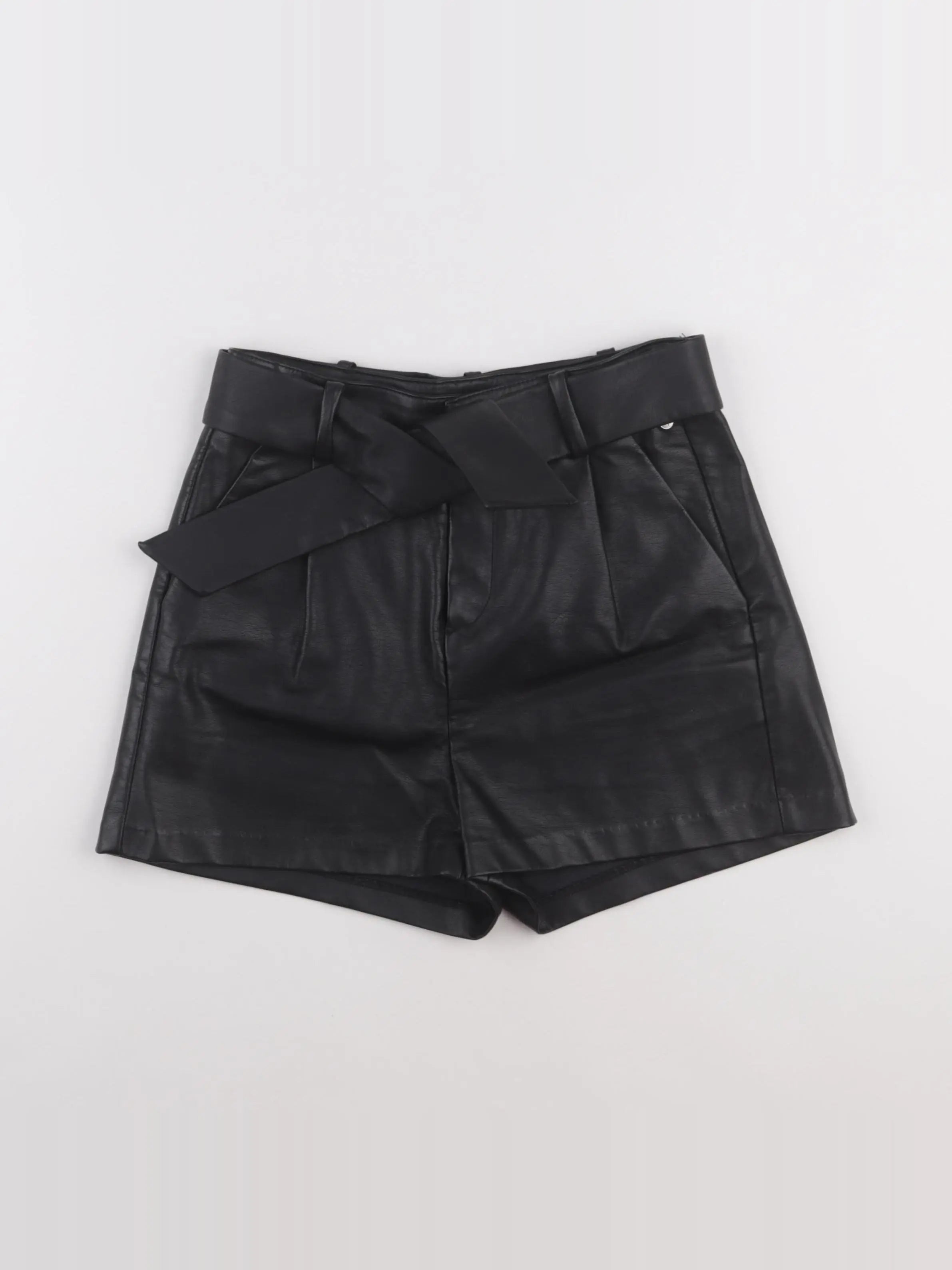 IKKS - short noir - 10 ans