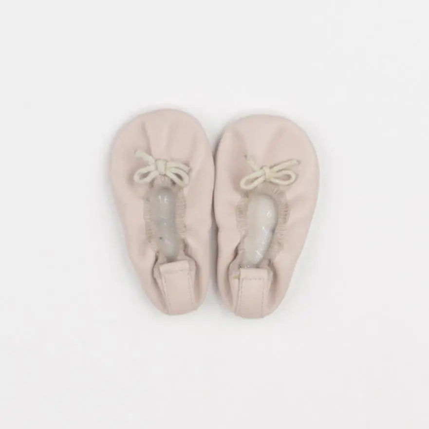 Bonpoint - chaussons rose - pointure 16