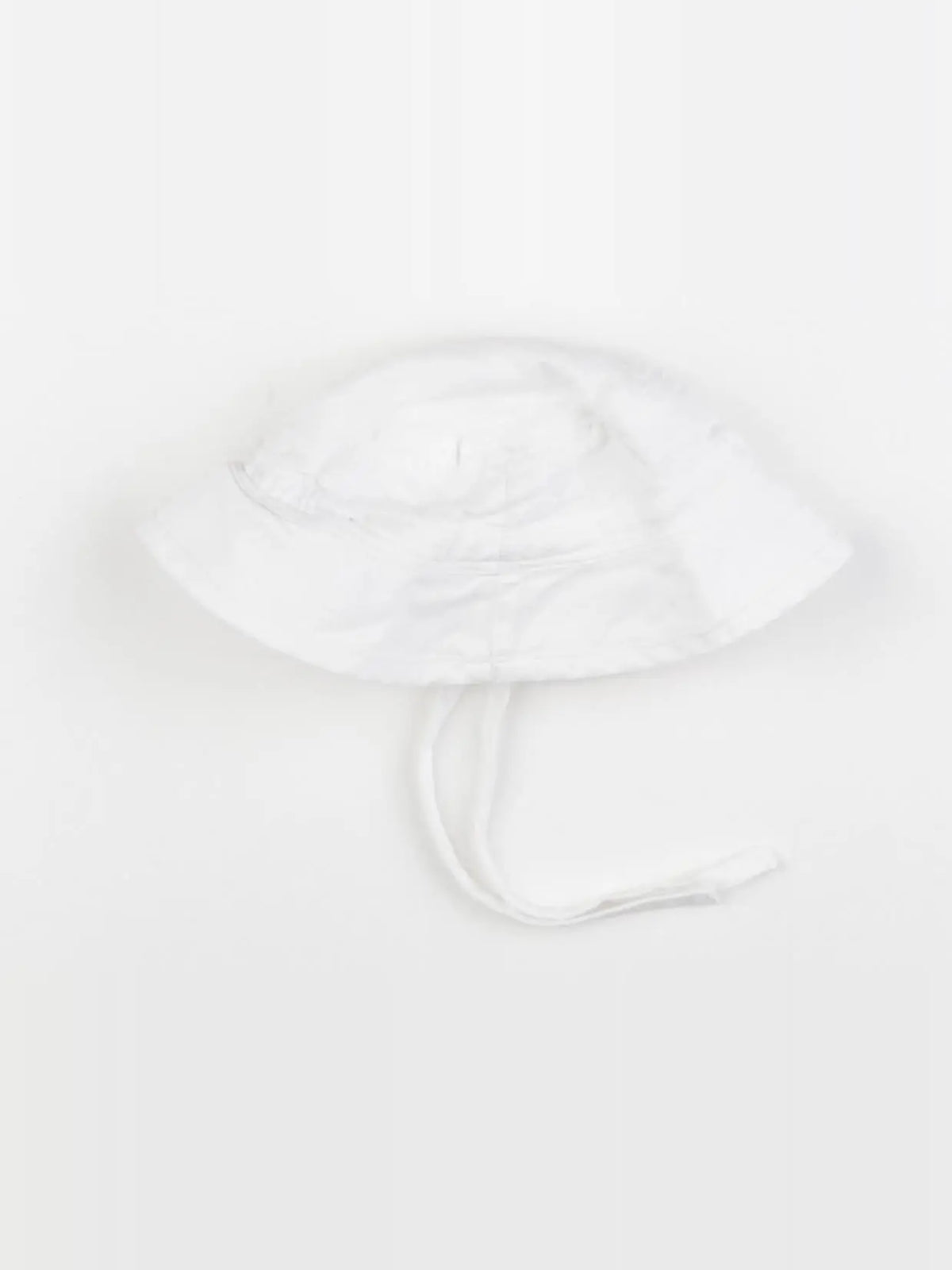 Cyrillus - chapeau blanc - 3/6 mois