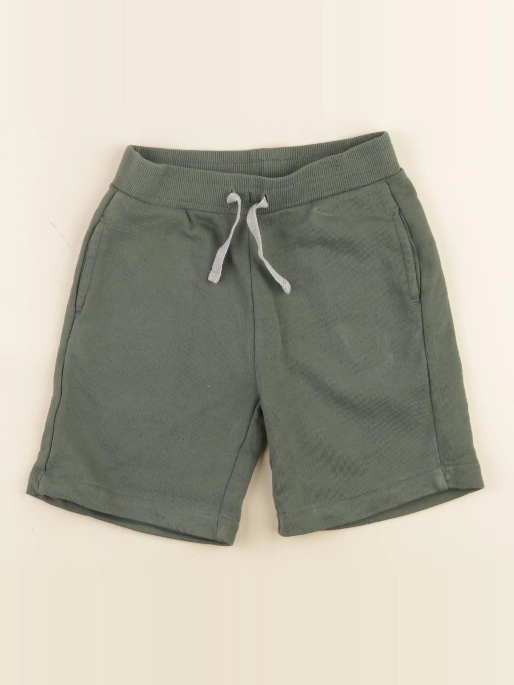 Vertbaudet - short vert - 6 ans