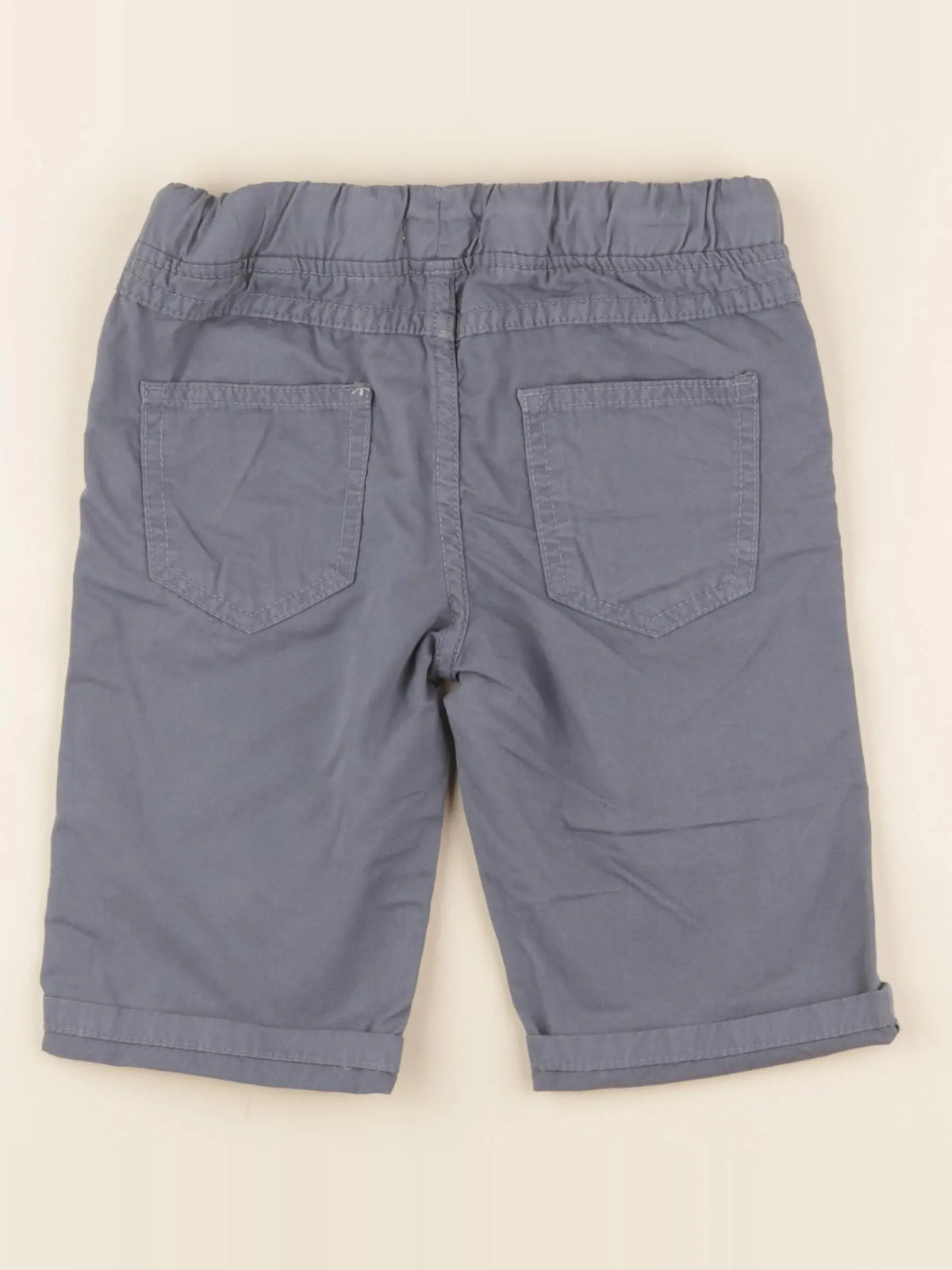 Vertbaudet - short gris - 7 ans