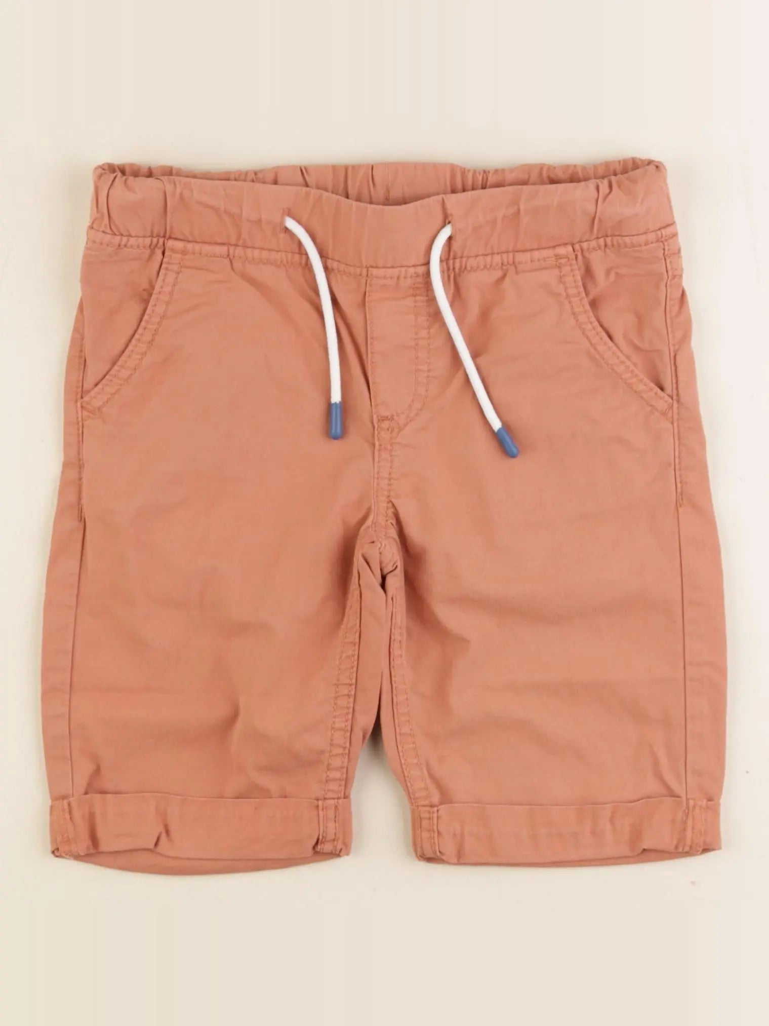 Vertbaudet - short orange - 7 ans
