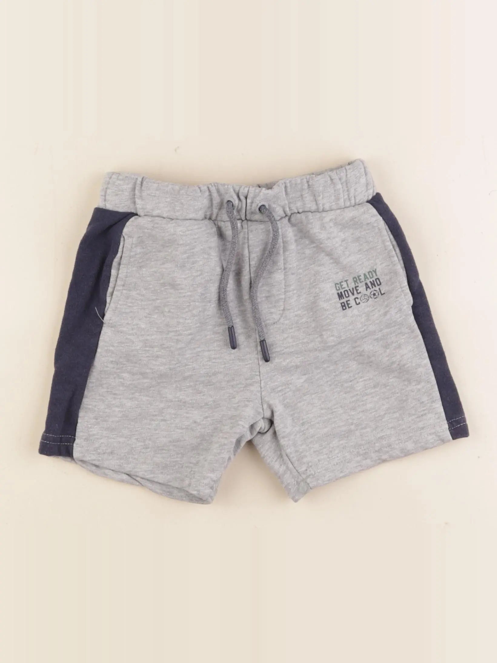 Vertbaudet - short gris - 4 ans