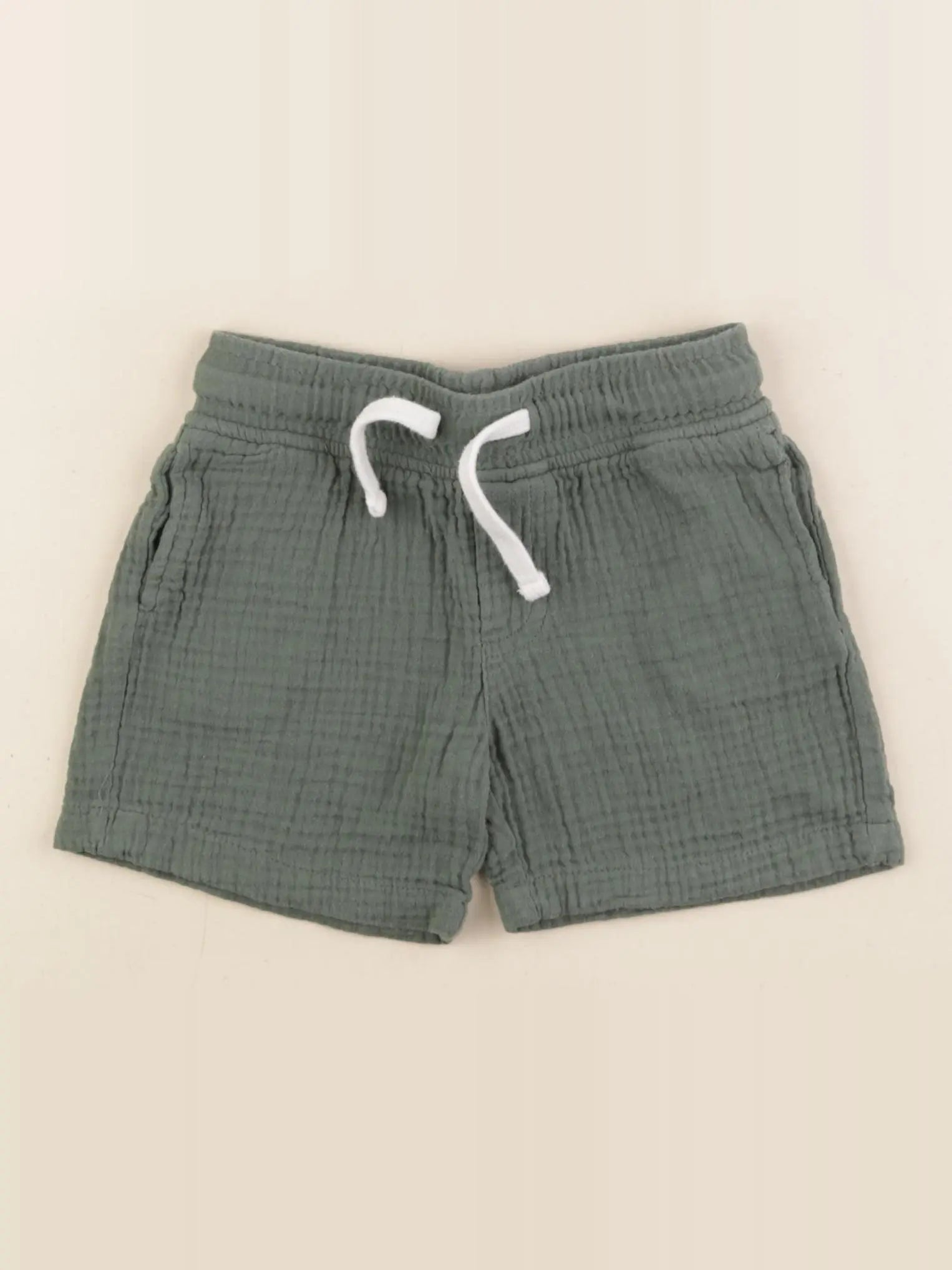 Vertbaudet - short vert - 2 ans