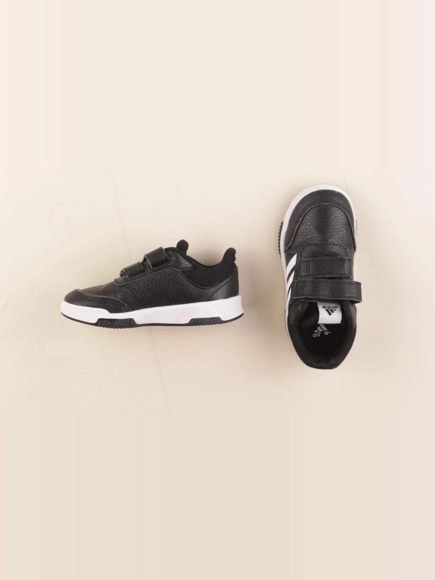 Adidas - baskets noir - pointure 25