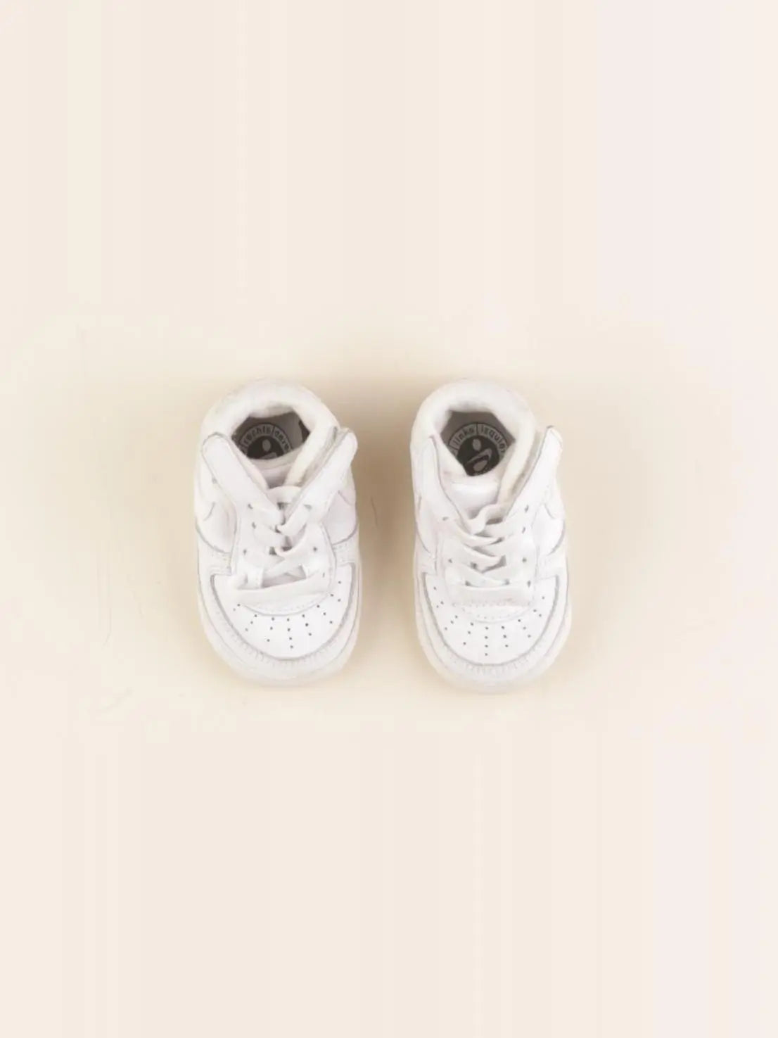 Nike - chaussons blanc - pointure 17
