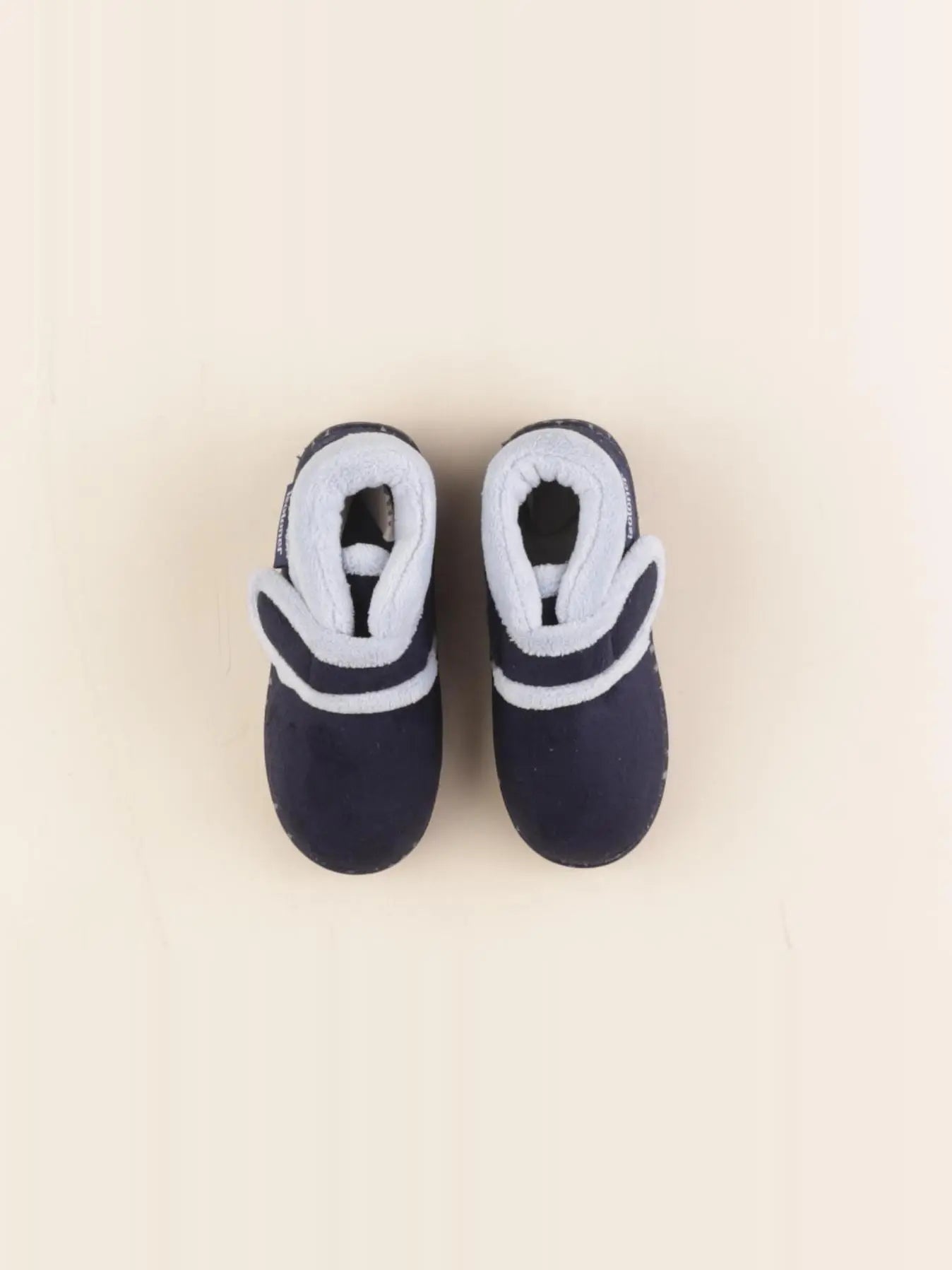Isotoner - chaussons bleu - pointure 24