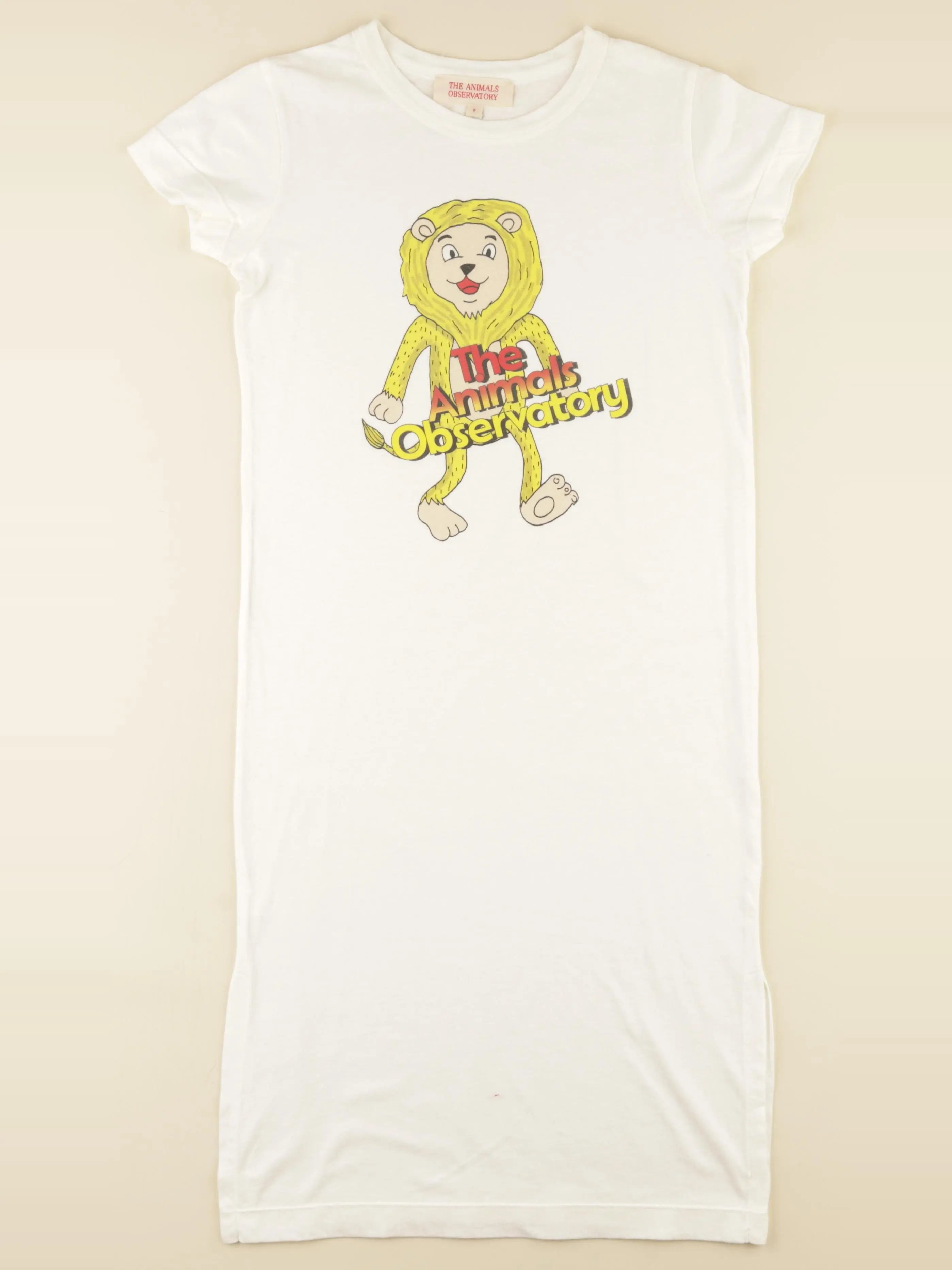 Robe imprimé au dos blanc