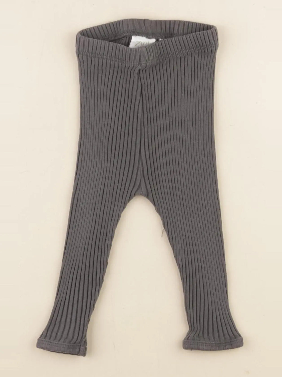 Zara - legging gris - 6/9 mois