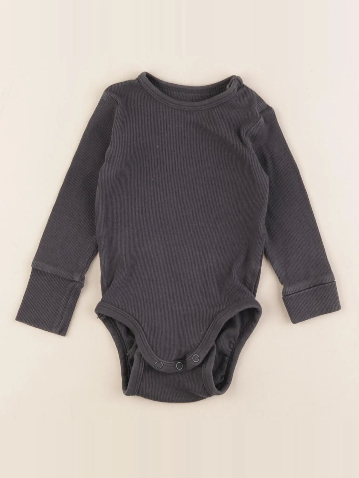 H&M - body gris - 4/6 mois