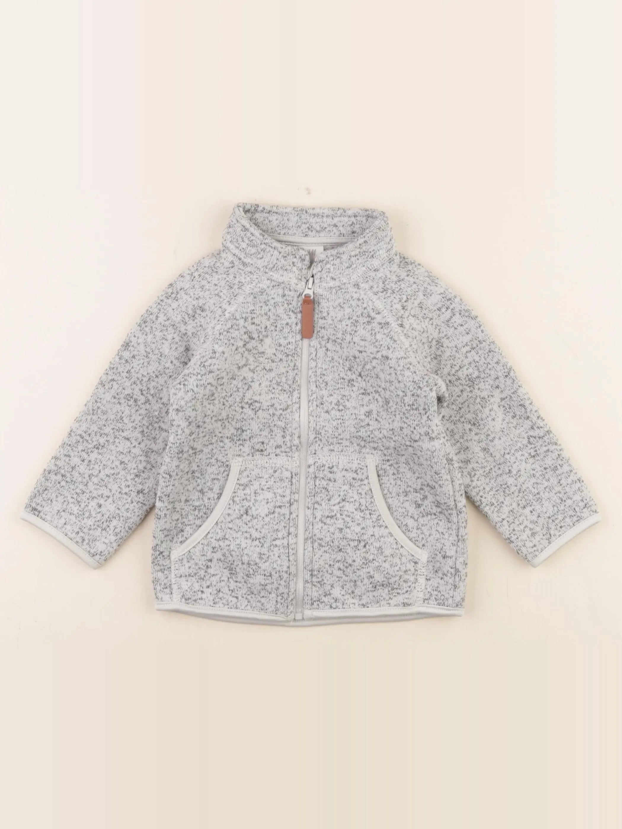 H&M - gilet gris - 6/9 mois