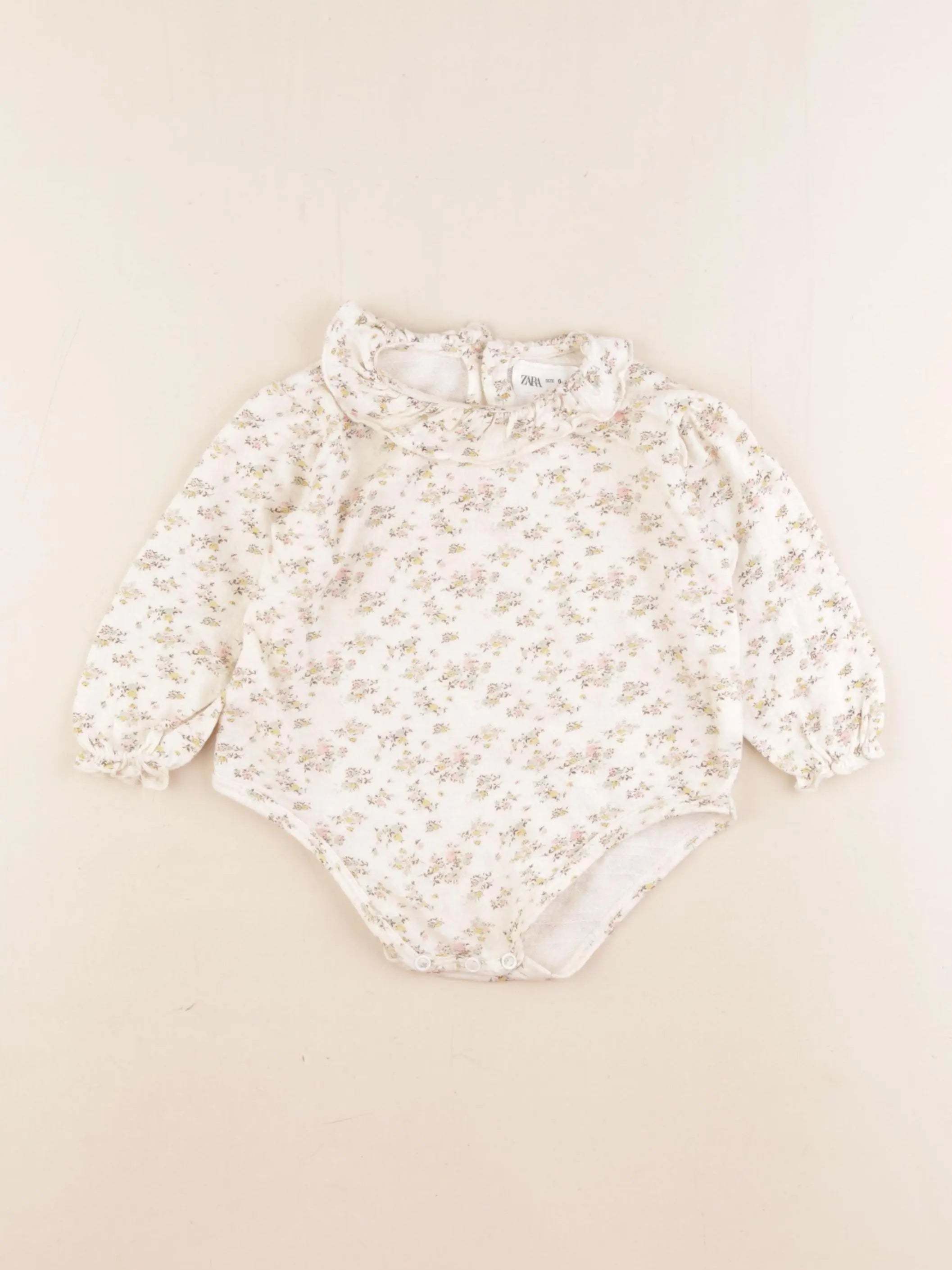 Zara - body à col beige - 6/9 mois