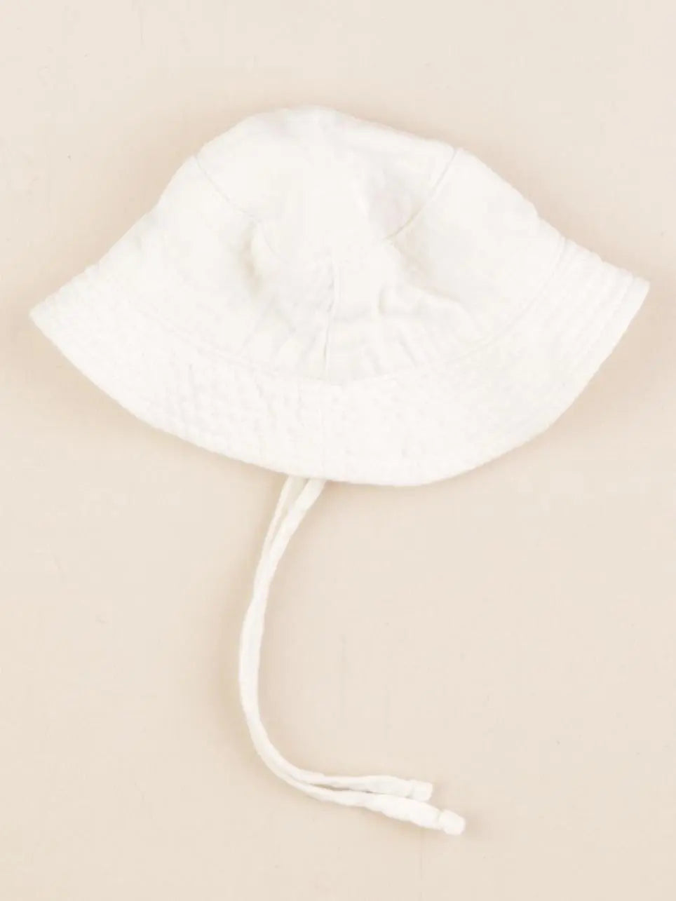 Zara - chapeau blanc - 3/6 mois