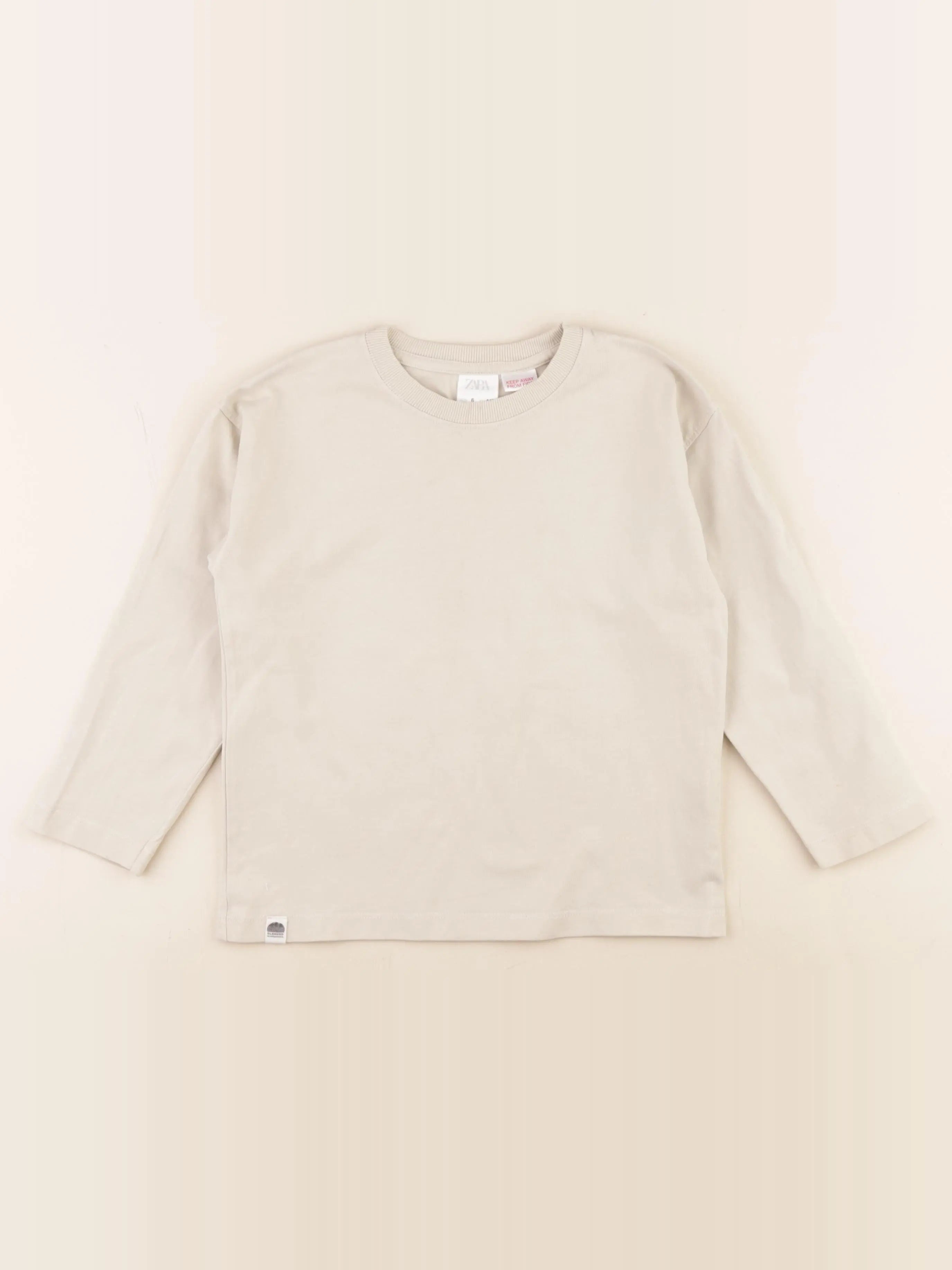 Zara - tee-shirt beige - 6 ans