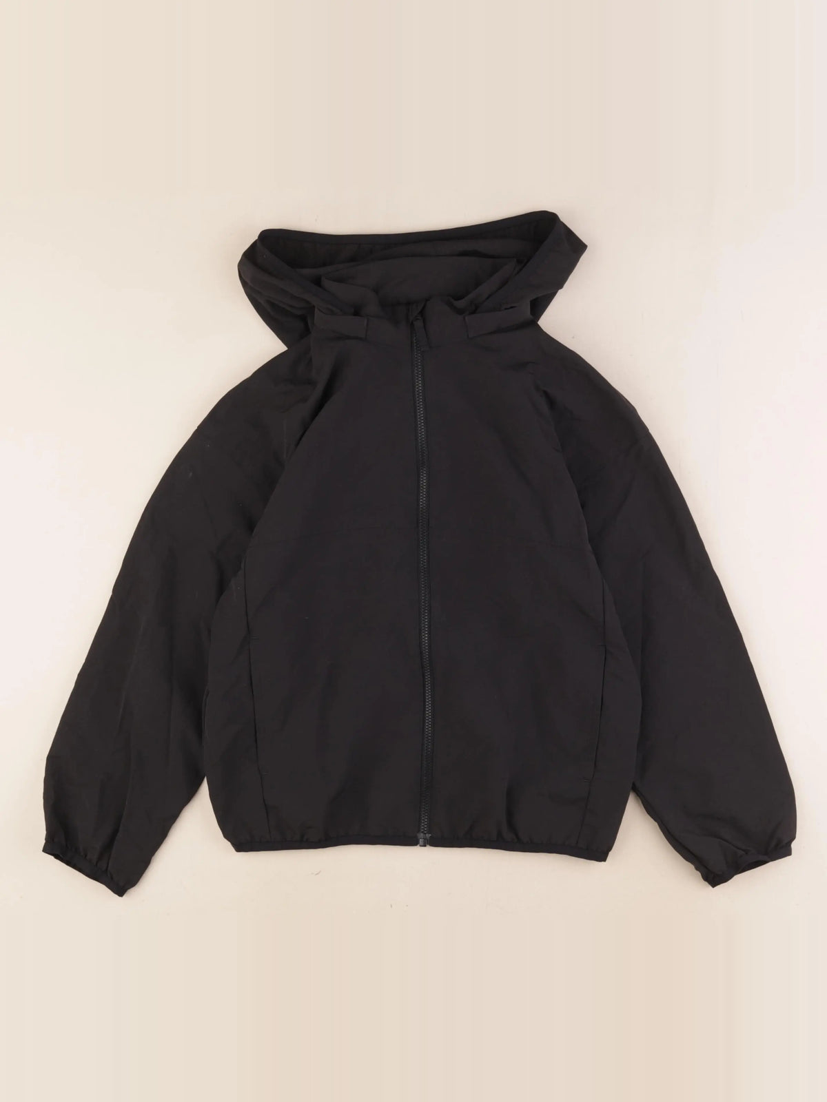 Uniqlo - coupe-vent noir - 7/8 ans